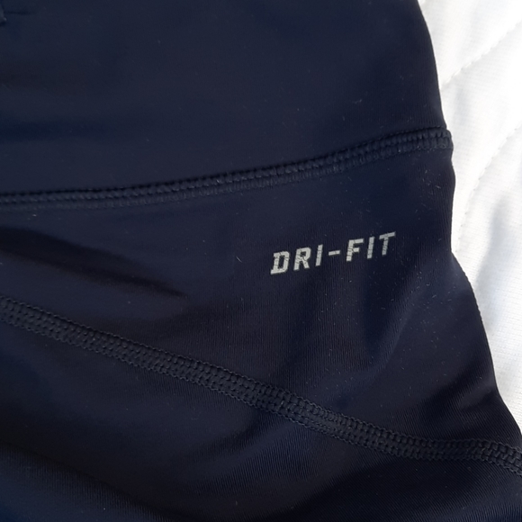 Nike Epic Lux Capri run mesh tights in Navy Sz XS - Picture 9 of 10